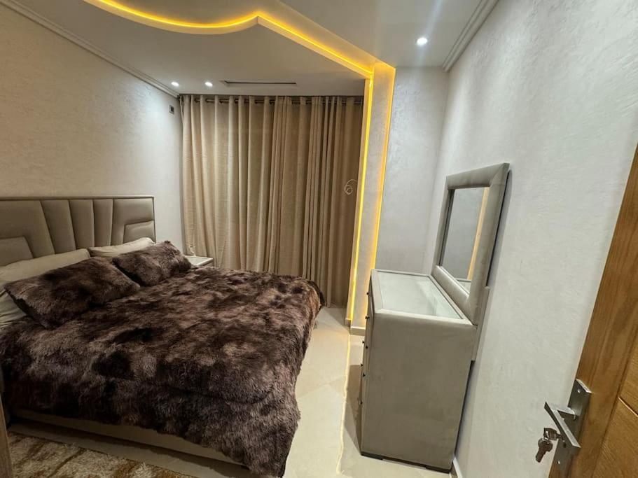 Family-Sized Cosy Apartment Ларач Екстер'єр фото