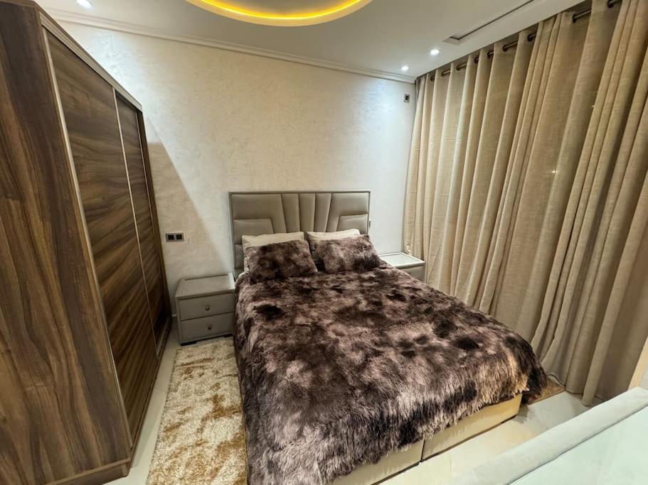 Family-Sized Cosy Apartment Ларач Екстер'єр фото